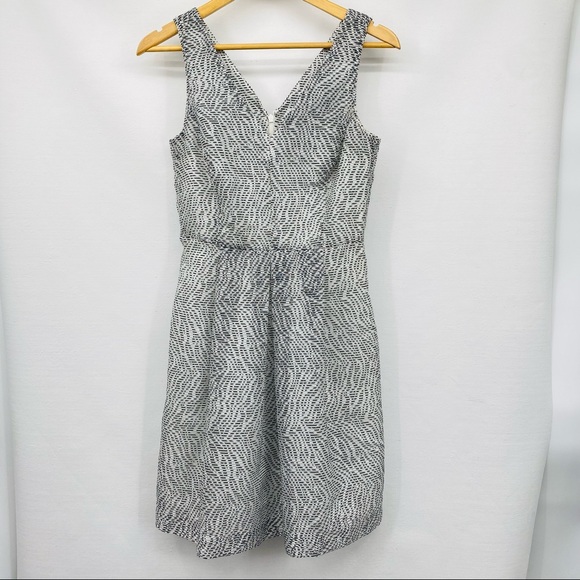 Banana Republic Dresses & Skirts - Banana Republic Collection Solver Black Patterned Midi Dress